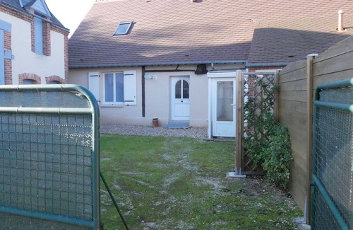 Coullons Cottage | Cozy Cottage in Heart of Sologne - Near Shops, Hiking, Fishing, Historical Sites