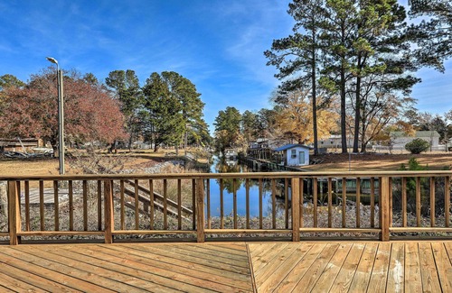 Oriental Cottage | 'Cozy Cottage' w/Shared Dock on Dawson Creek