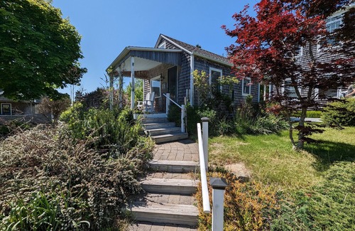 Charlestown Cottage | Cozy cottage with Ninigret Pond access and a short walk to the beach