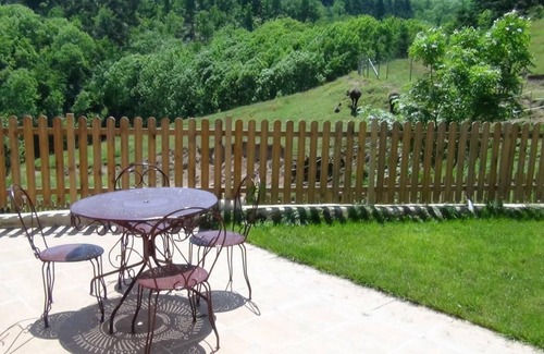 Saint-Andre-dʼApchon Apartment | Cozy Countryside Retreat with Spa, Sauna, and Scenic Views
