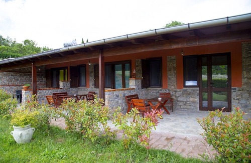 Trivigno House | Cozy country house surrounded by nature with pets allowed
