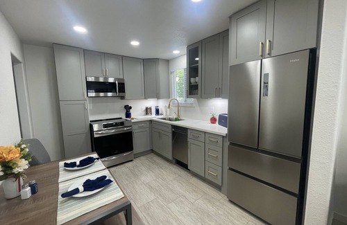 Graton House | Cozy country renovated 2 bed/1bath home near Graton, laundry rm, garage, garden