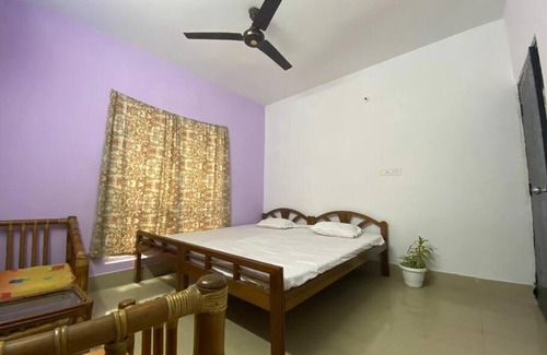 Sualkuchi Apartment | Cozy Crib