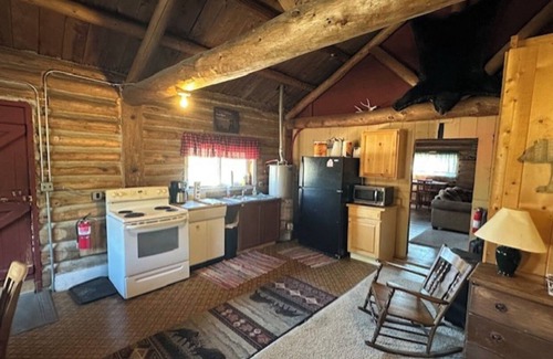 Walden Cabin | Cozy Dual Cabins Nestled Where Wyoming Meets Colorado-Pine Springs Cabins-Duplex