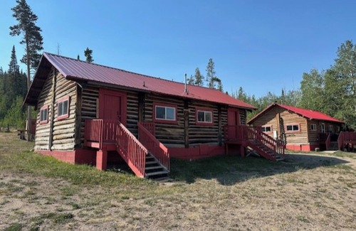 Walden Cabin | Cozy Dual Cabins Nestled Where Wyoming Meets Colorado-Pine Springs Cabins-Duplex