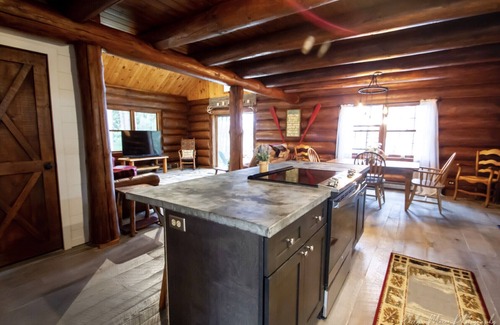 Eagle River House | Cozy Eagle River Lakeside Log Cabin on Sunset Lake