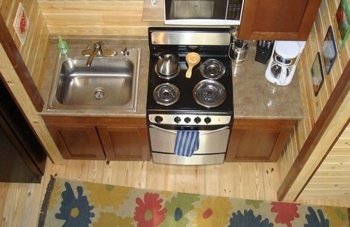 Gardiner Cabin | Cozy Eagles Nest Cabin Above the River! 6 Blocks from Yellowstone Park