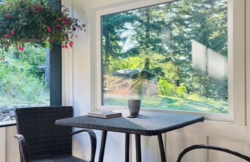 Stevenson House | Cozy Farmstead with River Views on 80 acres