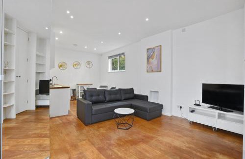 Queen's Gate Apartment | Cozy flat near Kensington Palace