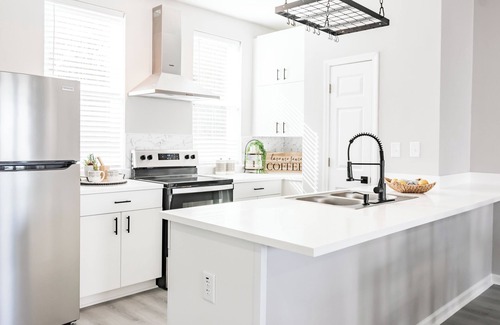 Waller House | Cozy Getaway in Waller, TX: Perfect for Families & Travelers