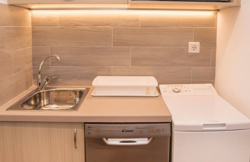 Glyfada Apartment | Cozy Glyfada Getaway 1 bdr