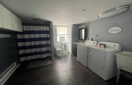 Shelbyville House | Cozy home directly across the street from Gun Lake