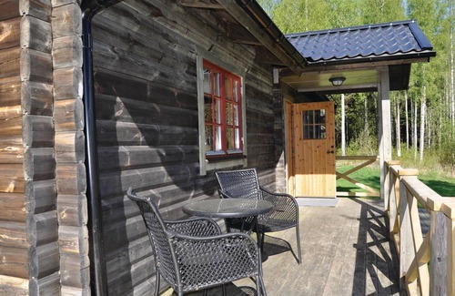 Rullan House | Cozy home in Långserud with jacuzzi