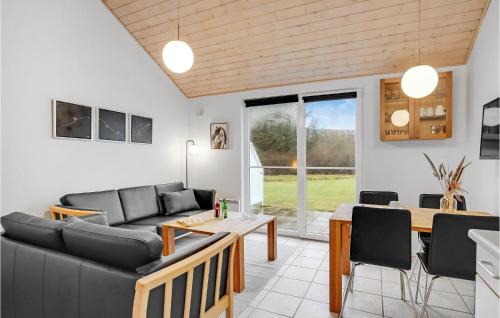 Houstrup House | Cozy Home In Nørre Nebel With Wifi