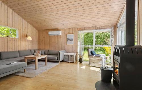 Nordost House | Cozy Home In Sæby With Sauna