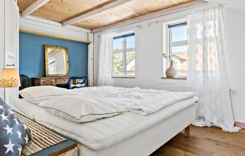 Sønderborg House | Cozy Home In Sønderborg With Kitchen