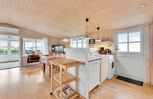Vinderup House | Cozy home in Vinderup with sauna