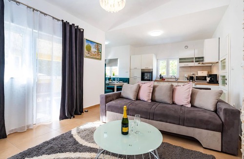 Vinjerac House | Cozy home in Vinjerac