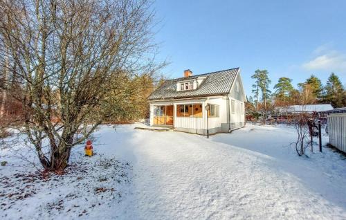 Vittsjo House | Cozy Home In Vittsjö With Wifi