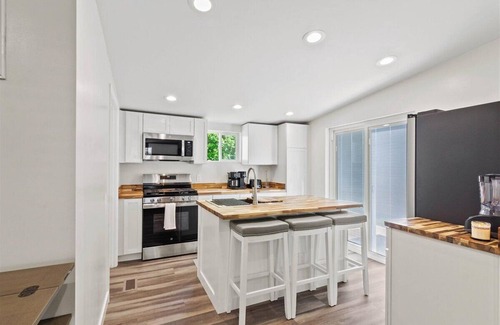 Russells Point House | Cozy home in Waterbury with a water view!