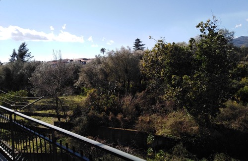 Linera Condo | Cozy home with Etna view and beach nearby
