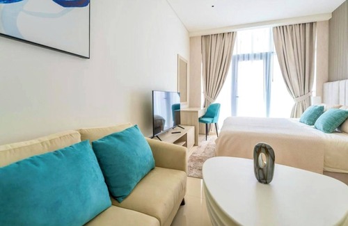 Palm Jumeirah Hotel | Cozy hotel room in palm jumeirah with beach, WiFi in superb Dubai