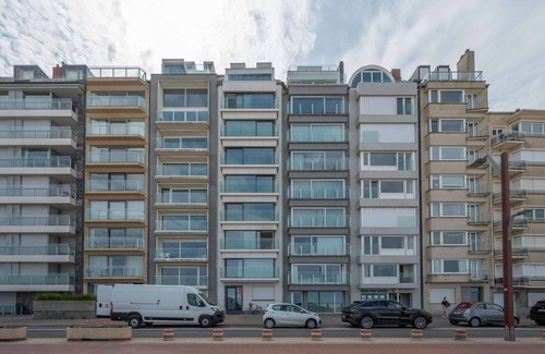Albertstrand Apartment | Cozy Knokke Beach Escape