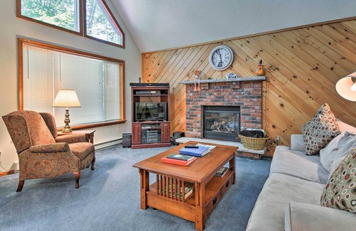 Hamlin House | Cozy Lake Ariel Home in a Nature Resorts Community!