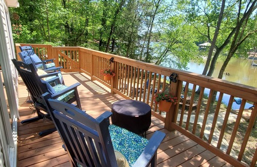 Bowling Green House | Cozy Lakehouse on Quiet Cove