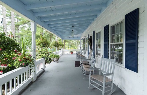 Windham Condo | Cozy Lakeside Studio w/Private Swimming Area
