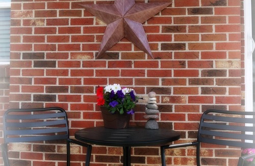 Thornton Condo | Cozy Long term (30day min), IMPECCABLY CLEAN! Private Corporate Condo