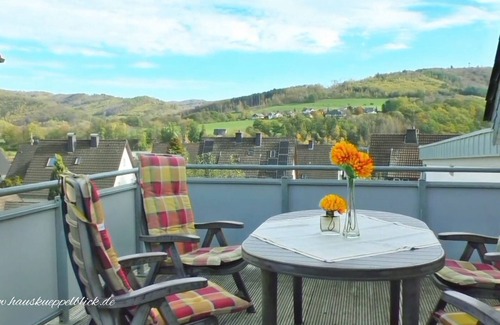 Freienohl Apartment | Cozy maisonette apartment with fireplace near various hiking trails