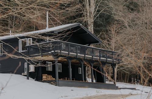 Arkville Ski Chalet | Cozy & Modern Catskills Cabin on 4 Acres with Wood Fired Hot Tub and Firepit
