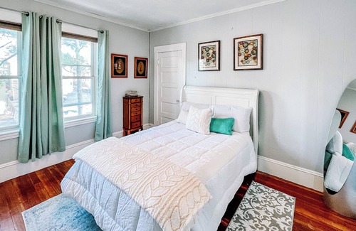 Winthrop House | Cozy & Modern Entire Home