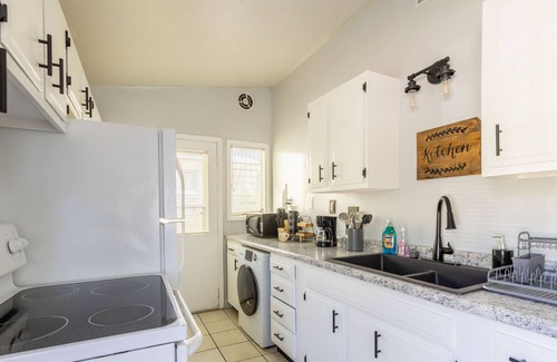 Brook Creek House | Cozy Modern Ranch Style Home