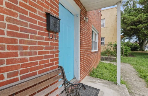 Parkville Apartment | Cozy Newly Renovated 1Bed Apt in Parkville, Unit-A