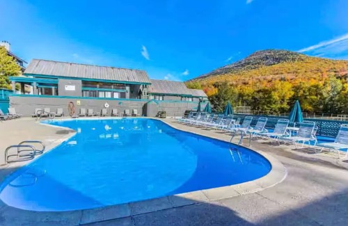 Lincoln House | Cozy Oasis With Loon Mountain Views + Ski Shuttle