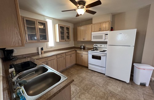 Alamosa House | Cozy, peaceful home in quiet neighborhood. Permit #03015