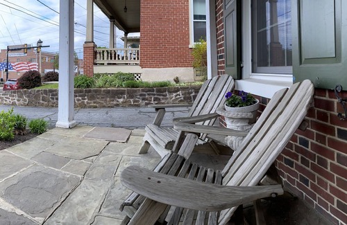 Ephrata Apartment | Cozy place in Ephrata-close to Lititz Railtrail