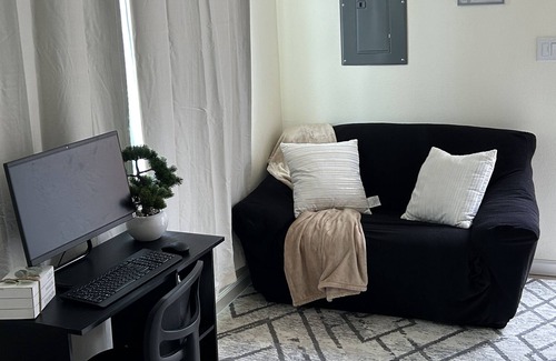 East San Jose Apartment | Cozy place to relax and take your mind off things.