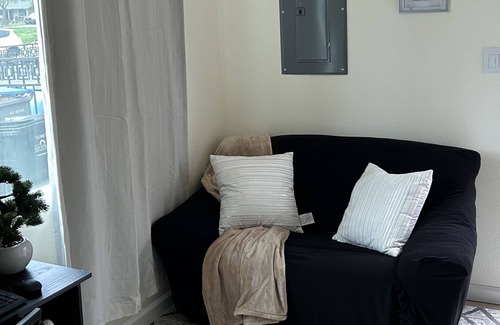 East San Jose Apartment | Cozy place to relax and take your mind off things.
