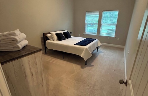 Southwest Raleigh House | Cozy Private Basement Located in the heart of Cary/Raleighn