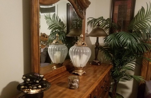 River Ridge House | Cozy Private Guest Bedroom near Downtown New Orleans and 15 mins. from airport.