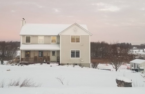 Wallkill House | Cozy Private Suite in a Country Home near New Paltz