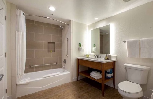 Carlsbad Resort | Cozy resort in enchanting Carlsbad at the flower fields