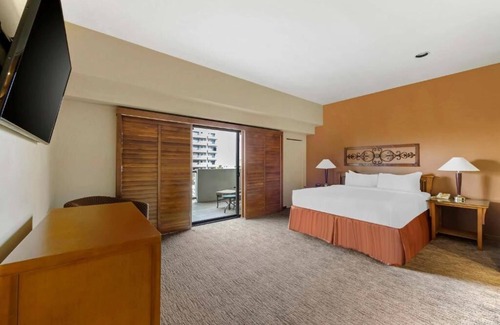 Enterprise Resort | Cozy resort in vibrant Las Vegas with AC, WiFi, fitness room