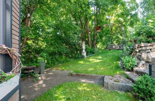 Buhlingen House | Cozy Retreat in Rottweil with Terrace