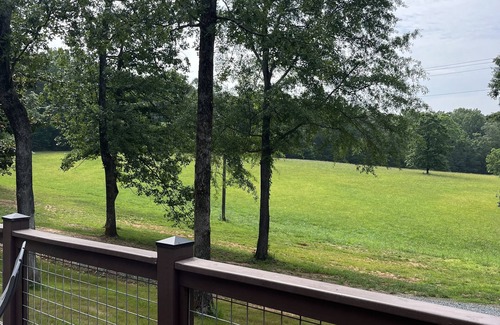 Columbus Cabin | Cozy retreat located in the heart off the TIEC nAnd the blue ridge mountains!