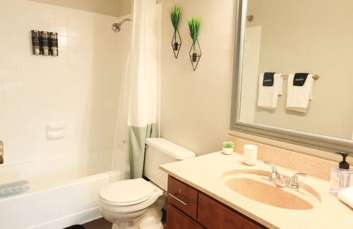 Austin Apartment | Cozy Retreat Near Downtown