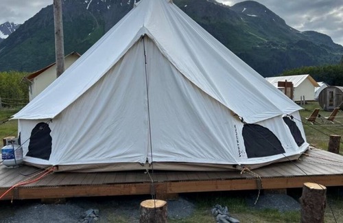 Seward RV Rental | Cozy Round Glamping Tent